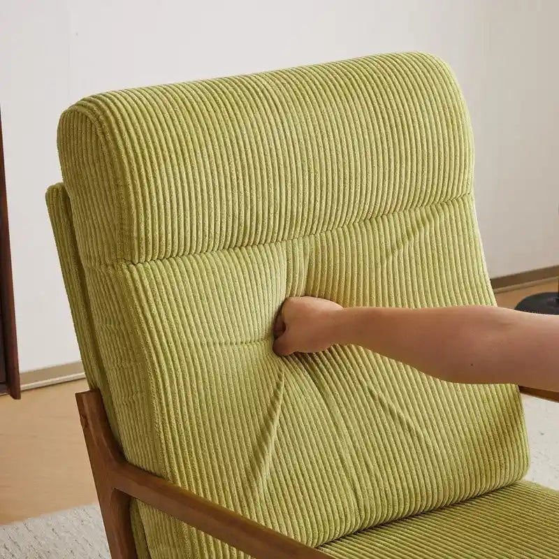 Chaise d'appoint à dossier haut en bois massif avec accoudoirs