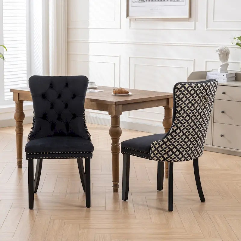 Lot de 2 chaises de salle à manger tapissées de velours avec garniture cloutée et pieds en bois